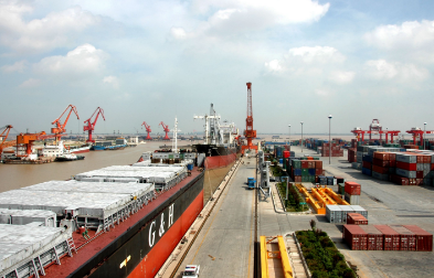 企業青睞進口報關代理公司的原因是什么？