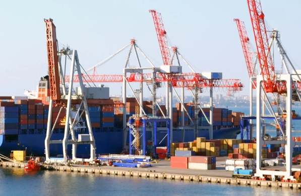 美國貨代行業作為全球貿易的關鍵一環，將繼續發揮著不可替代的作用