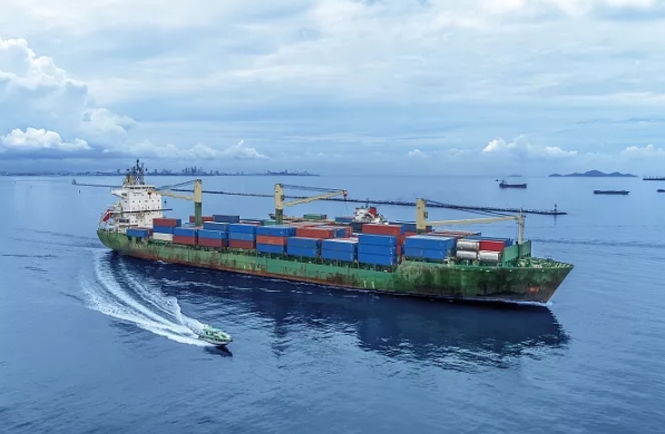 隨著全球貿易的深入發(fā)展，俄羅斯貨運代理行業(yè)有望繼續(xù)保持繁榮發(fā)展