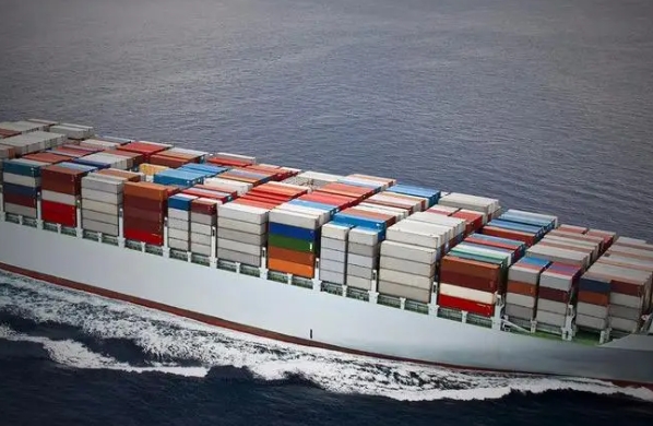 在未來的發(fā)展中，海運貨代行業(yè)將展現(xiàn)出更加璀璨的光芒