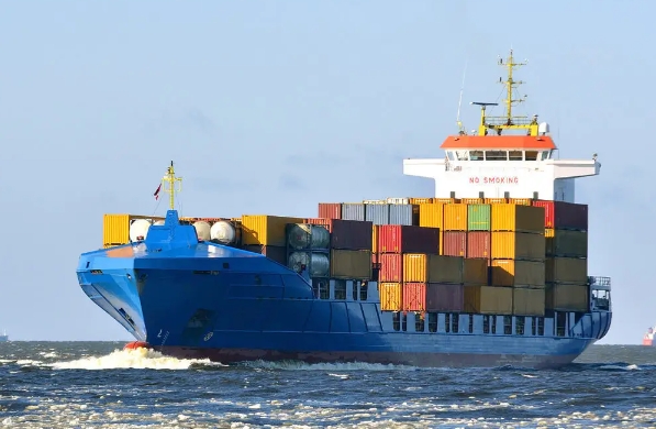 面對日益激烈的市場競爭，國際貨代公司需要不斷創(chuàng)新以引領行業(yè)變革