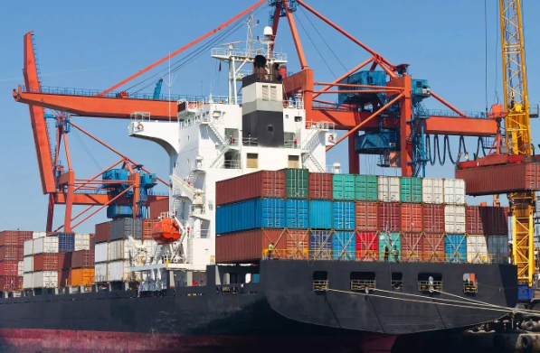 國際貨代是國際貿(mào)易重要的一部分，為全球貿(mào)易發(fā)展搭建了堅(jiān)實(shí)的橋梁